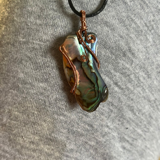 Wire wrapped paua shell